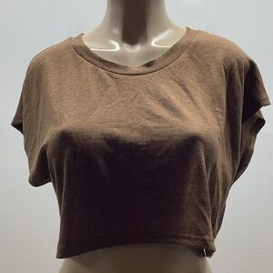 Daisy Size Medium Mocha Women's Crop Top. New With Tags.